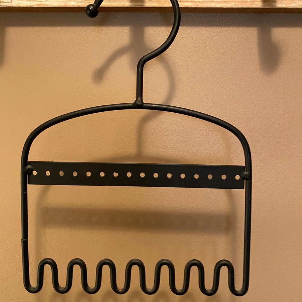 Metal Jewelry holder